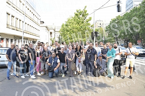 The media, which were invited to follow the arrival of guests at the Metropol Hotel to the wedding party of singer Katarina Grujic and football player Marko Gobeljic, also left due to the unprofessional attitude of the newlyweds towards journalists, 