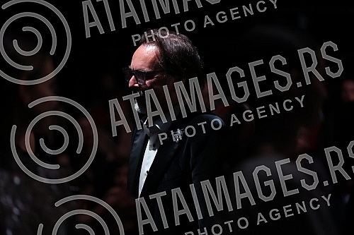 The 50th L'Oreal Belgrade Fashion Week closed with a fashion show of the VIgorÂ® collection of Igor Todorovic's atelier.Modnom revijom kolekcije VIgorÂ® ateljea Igora Todorovica zatvorena je 50. L'Oreal beogradska nedelja mode. 