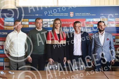 The draw for the semifinals of the Serbian Cup was held in the premises of the Football Association of Serbia.U prostorijama fudbalskog saveza Srbije odrzan je zreb 1/2 finala Kupa Srbije.