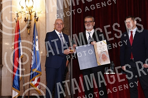 At the ceremony in the City Assembly, the representatives of the City of Belgrade presented the Awards of the City of Belgrade - Despot Stefan Lazarevic for 2021.Na svecanosti u Skupstini grada predstavnici Grada Beograda dodelili su Nagrade grada 