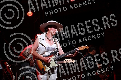 Famous blues guitarist and singer Ana Popovic performed with her band in Belgrade's Barutana, as part of a European tour promoting her latest album 