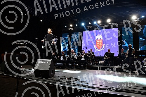 Competition part of the first festival of the Golden Harmonica of KraljevoTakmicarski deo prvog festivala Zlatne harmonike Kraljeva.