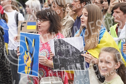 An informal group of citizens 