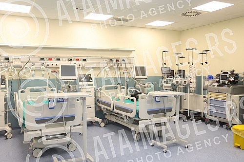 In the University Clinical Center of the Republika Srpska, the Clinic for Cardiac Surgery, located in the South Wing on an area of ââapproximately 1,500 square meters, was officially opened.U Univerzitetskom klinickom centru Republike Srpske sv