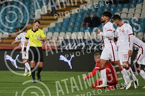 The football players of the national teams of Serbia and Qatar are playing a friendly match at the Rajko Mitic Stadium.
Fudbaleri reprezentacija Srbije i Katara na stadionu Rajko Mitic igraju prijateljski mec. The football players of the national teams of Serbia and Qatar are playing a friendly match at the Rajko Mitic Stadium.
Fudbaleri reprezentacija Srbije i Katara na stadionu Rajko Mitic igraju prijateljski mec.