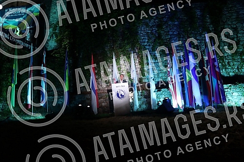 The World Rafting Championship was officially opened in Banja Luka at the location below the Kastel Fortress, and 62 teams from 22 countries will take part in this competition. With a magnificent program, with special light effects and 