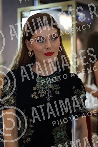 The well-known Italian brand KIKO Milano is organizing the first MAKE-UP MARATHON this weekend at the Gallery shopping center in Belgrade, and as part of today's event, actress Tamara Dragicevic and make-up artist Nena Ilic gave visitors tips on givi