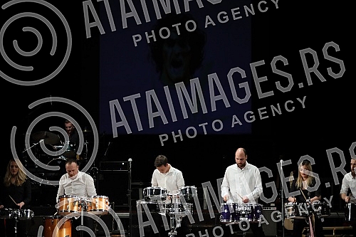 A concert in honor of the legendary drummer Dragoljub Djuricic, the man with the biggest smile on the domestic music scene, was held at the Atelier 212 theater.
Koncert u cast legendarnog bubnjara Dragoljuba Djuricica, coveka sa najvecim osmehom na A concert in honor of the legendary drummer Dragoljub Djuricic, the man with the biggest smile on the domestic music scene, was held at the Atelier 212 theater.
Koncert u cast legendarnog bubnjara Dragoljuba Djuricica, coveka sa najvecim osmehom na