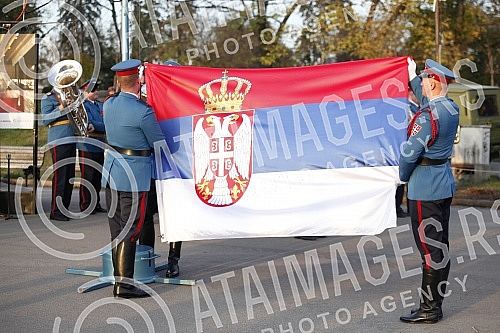 Honorary units of the Serbian Army Guard from the Sava Terrace of the Belgrade Fortress fired honorary artillery fire in honor of the Day of Reconciliation in the First World War - a national holiday in the Republic of Serbia. Pocasne jedinice Gard