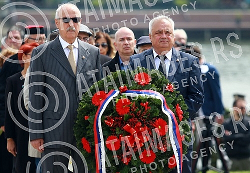 A state ceremony dedicated to the National Day of Remembrance of the Republic of Serbia for the victims of the Holocaust, genocide and other victims of fascism was held on the Coast of Jasenovac Victims.Drzavna ceremonija posvecena obelezavanju nac
