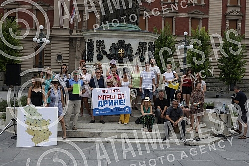 The Association for the Protection of Constitutionality and Legality has organized rallies throughout Serbia and around the world in support of the locals in the Jadra and Loznica valleys who face Rio Tinto on a daily basis.
Udruzenje za zastitu ust The Association for the Protection of Constitutionality and Legality has organized rallies throughout Serbia and around the world in support of the locals in the Jadra and Loznica valleys who face Rio Tinto on a daily basis.
Udruzenje za zastitu ust