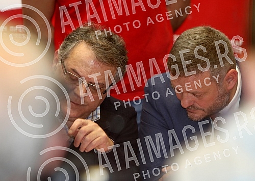 An extraordinary press conference of the Waterpolo Club Crvena zvezda after the incident and attacks on players in Split (Croatia).
Vanredna pres konferencija Vaterpolo kluba Crvena zvezda posle incidenta i napada na igrace u Splitu. An extraordinary press conference of the Waterpolo Club Crvena zvezda after the incident and attacks on players in Split (Croatia).
Vanredna pres konferencija Vaterpolo kluba Crvena zvezda posle incidenta i napada na igrace u Splitu.