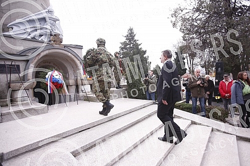 The Embassy of the Russian Federation in Belgrade marked Armistice Day in the Great War by laying wreaths at the Memorial Ossuary to Russian soldiers killed in the First World War.Polaganjem venaca na Spomen-kosturnicu ruskim vojnicima stradalim u 