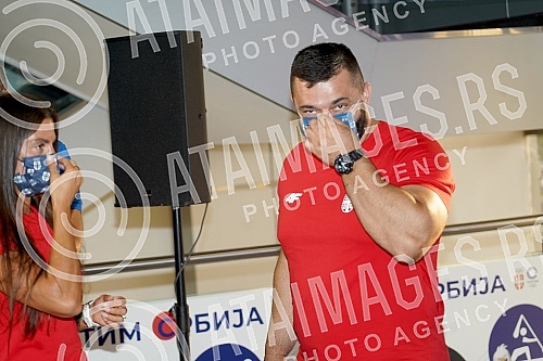 A press conference of the Serbian national athletics team was held at Nikola Tesla Airport before leaving for Tokyo for the Olympic Games. Na aerodromu Nikola Tesla odrzana je konferencija za medije atletske reprezentacije Srbije pred polazak u Tok