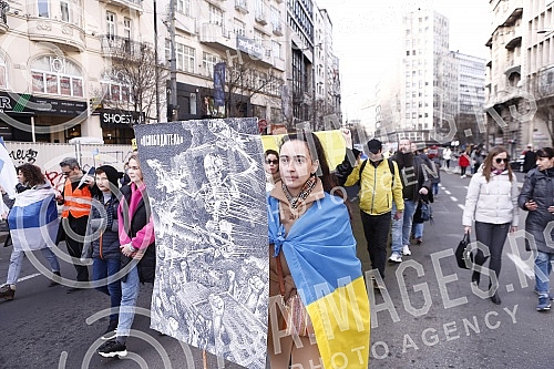 A rally in support of Ukraine and against the dictatorship in Russia and Belarus was held on the Republic Square, organized by an informal group of the Russian, Ukrainian and Belarusian diasporas.Na Trgu Republike odrzan je skup podrske Ukrajini i 