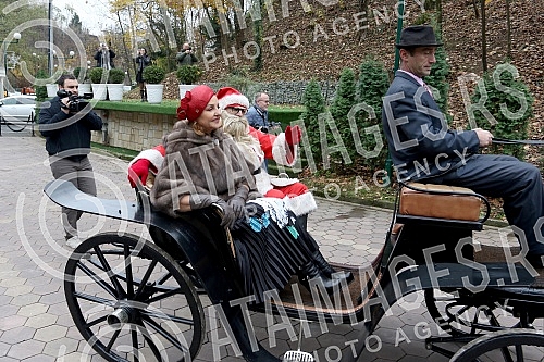 Ana Bekuta with the media before the second concert, on December 29th at the Sava Center and on the occasion of the announcement of her appearance at Topciderac restaurant for the New Year.na Bekuta sa medijama pred drugi koncert, 29. decembra u Sav