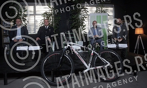 A round table was held 