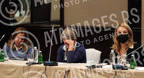 The Association of Judges of Serbia, with the support of the OSCE Mission to Serbia, organized a conference on Constitutional Change in Serbia. Drustvo sudija Srbije uz podrsku Misije OEBS u Srbiji organizovalo je konferenciju Ustavne promene u Srb