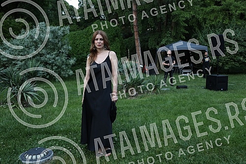 The fashion show transforming 