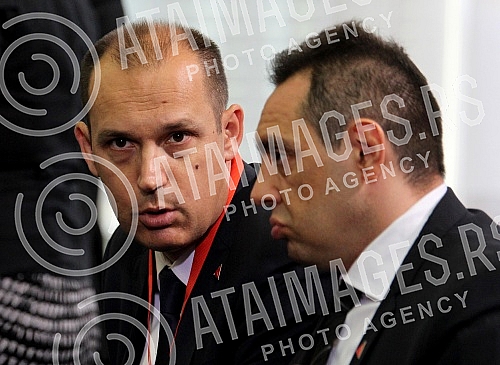 The second day of the visit of the President of China Xi Jinping's continued in the Palace of Serbia.Drugi dan posete predsednika Kine Si Djinping nastavio se svecanim docekom ispred Palate Srbija.