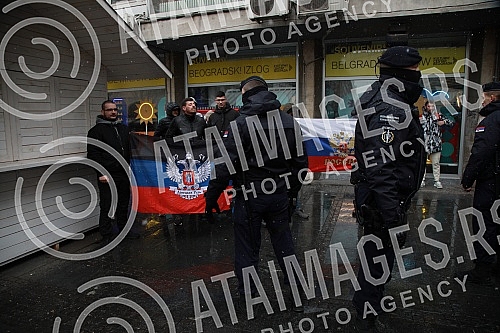 A gathering of non-governmental organizations against the Russian invasion of Ukraine began in Knez Mihailova Street in downtown Belgrade, in front of the Cultural Center.Skup nevladinih organizacija protiv ruske invazije na Ukrajinu, poceo je u Kn