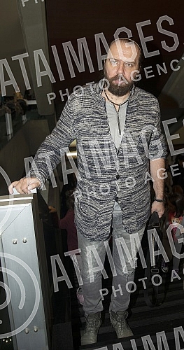 UNICEF charity concert to mark the 30th anniversary of the adoption of the Convention on the Rights of the Child.
UNICEF-ov dobrotvorni koncert povodom 30 godina od usvajanja Konvencije o pravima deteta. UNICEF charity concert to mark the 30th anniversary of the adoption of the Convention on the Rights of the Child.
UNICEF-ov dobrotvorni koncert povodom 30 godina od usvajanja Konvencije o pravima deteta.