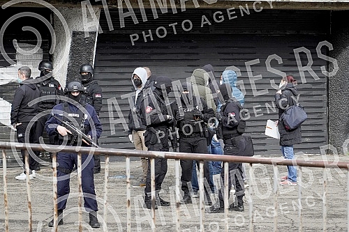 Police officers, inspectors and members of the BIA are searching the premises of the Partizan Football Club, after the arrest of an organized criminal group that is said to be one of the strongest in the region, and at the same time, police officers 