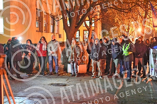 The Jagodina informal group of citizens Eco Brigade and other members of the Association of Environmental Organizations of Serbia (SEOS) organized a protest in Jagodina called 