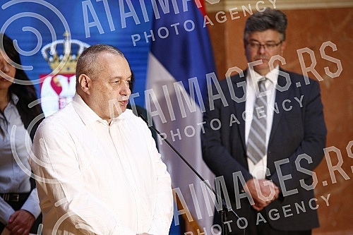 In the House of the National Assembly, a joint media conference of opposition MPs on the occasion of launching a petition for the release of arrested activists from Majdanpek.U  Domu Narodne skupstine zajednicka konferencija za medije opozicionih p