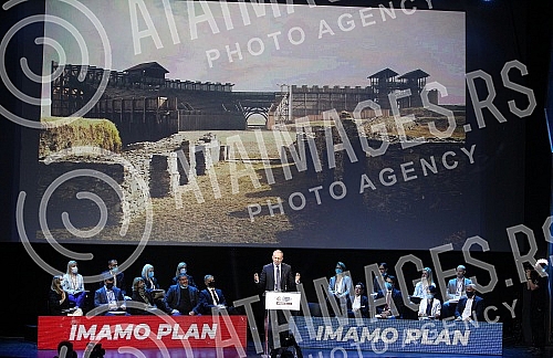 The Assembly of the Party of Freedom and Justice is being held in Kombank Hall.U Kombank dvorani se odrzava Skupstina Stranke slobode i pravde.