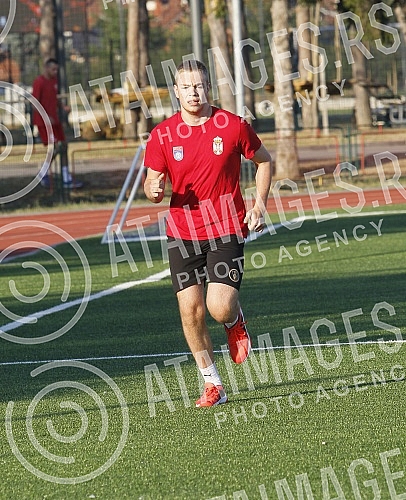 The handball players of Crvena zvezda Grundfos are preparing in Ub, where in the coming days they will play a friendly match against the hosts Ub.Rukometasi Crvene zvezde Grundfos su na pripremama u Ubu, gde ce u narednim danima odigrati jednu prij