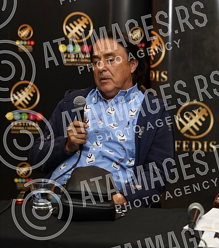 As part of the 11th FEDIS, a panel discussion on regional cooperation in the field of TV series was held at the Belgrade Youth Center.U okviru 11. FEDIS-a  u Domu omladine Beograda odrzana je Tribina o regionalnoj saradnji u oblasti TV serija.