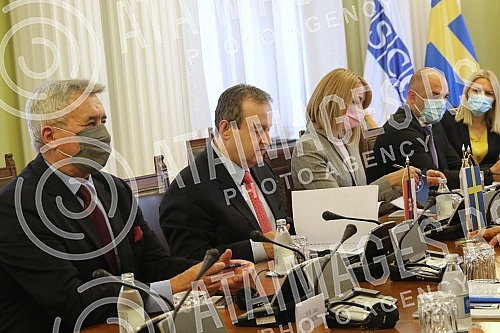 A meeting between the President of the Serbian Parliament Ivica Dacic and the Minister of Foreign Affairs of Sweden and OSCE Chairman-in-Office Ann Linde was held in the House of the National Assembly. U Domu Narodne skupstine odrzan je sastanak pr