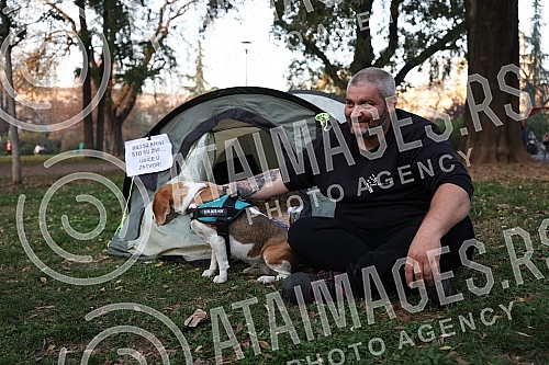 The protest march called No return from Smederevska Palanka to Belgrade arrived in front of the presidency building on October 30, but it does not end there and will continue until someone accepts the activists' demands.Protestni mars pod nazivom N