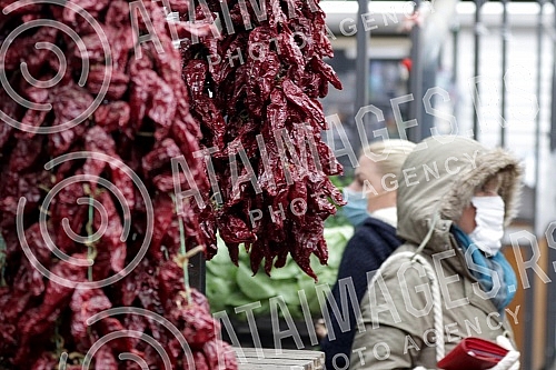 Markets in Belgrade are open three days a week, starting Thursday.Pijace u Beogradu rade tri dana nedeljno, od cetvrtka.
