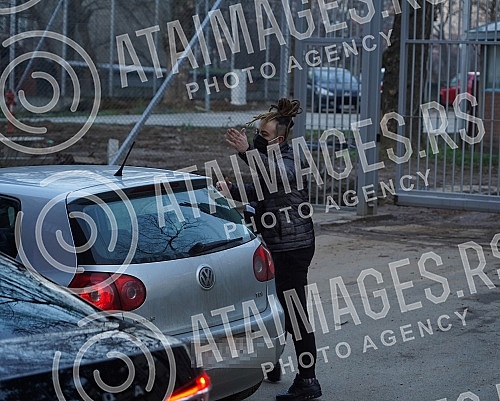 The First Basic Court in Belgrade today lifted the custody of rapper Stefan Djuric Rasta, in which he has been since October 3, 2020, after the police found drugs in his possession. Prvi osnovni sud u Beogradu ukinuo je danas pritvor reperu Stefanu