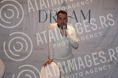 Hajrudin Hari Varesanovic - Hari Mata Hari announced at a press conference at The Dream event center a concert to be held on Saturday, December 11th.Hajrudin Hari Varesanovic -  Hari Mata Hari je na konferenciji za medije u event centru The Dream n