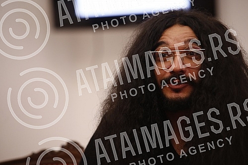 On the occasion of the upcoming concert by violinist Nemanja Radulovic in Kolarac and the release of the first album for Warner Classics, a press conference was held in the Music Gallery of the Kolarac Foundation.Povodom predstojeceg koncerta violi