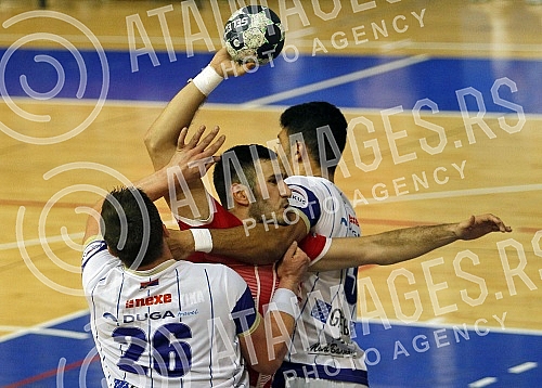 The match of the 8th round of the ARKUS league in the men's competition between the teams of MRK Crvena zvezda Grundfos and RK Metaloplastika was played in the USC Vozdovac hall. Utakmica 8. kola ARKUS lige u muskoj konkurenciji izmedju ekipa MRK C