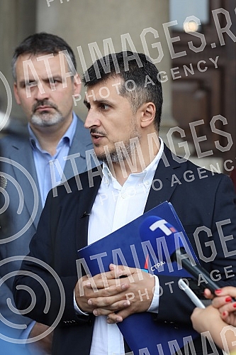Milos Pavlovic, head of the People's Party's committee group, who will appeal to the Belgrade High Court to annul illegal decisions on the election of mayors, deputy mayors and members of the City Council, held a press conference in front of the Belg