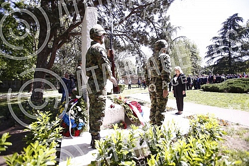 As part of the celebration of May 9, the Day of Victory over Fascism in World War II, representatives of the Ministry of Defense and the Serbian Army, the City of Belgrade and SUBNOR and participants in the Immortal Regiment laid wreaths at the Monum As part of the celebration of May 9, the Day of Victory over Fascism in World War II, representatives of the Ministry of Defense and the Serbian Army, the City of Belgrade and SUBNOR and participants in the Immortal Regiment laid wreaths at the Monum
