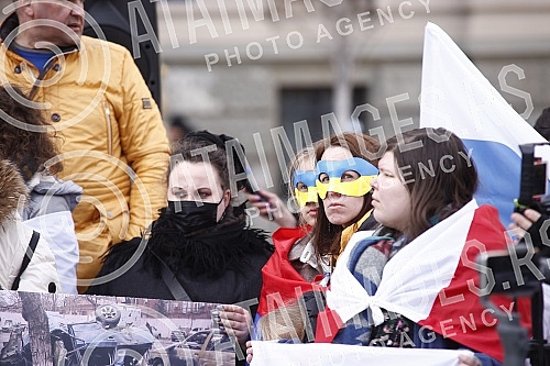 A rally in support of Ukraine and against the dictatorship in Russia and Belarus was held on the Republic Square, organized by an informal group of the Russian, Ukrainian and Belarusian diasporas.
Na Trgu Republike odrzan je skup podrske Ukrajini i A rally in support of Ukraine and against the dictatorship in Russia and Belarus was held on the Republic Square, organized by an informal group of the Russian, Ukrainian and Belarusian diasporas.
Na Trgu Republike odrzan je skup podrske Ukrajini i