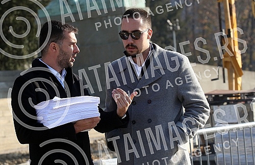 Submission of 68,000 signatures for withdrawal from the procedure of the Law on Referendum and People's Initiative.
Predaja 68.000 potpisa za povlacenje iz procedure Zakona o referendumu i narodnoj inicijativi. Submission of 68,000 signatures for withdrawal from the procedure of the Law on Referendum and People's Initiative.
Predaja 68.000 potpisa za povlacenje iz procedure Zakona o referendumu i narodnoj inicijativi.