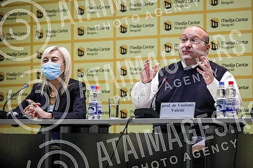 Black and White Movement press conference - for a just Serbia where Vladimir Vuletic, the movement's president, spoke.Konferencija za medije Pokreta CRNO NA BELO - za pravednu Srbiju na kojoj je govorio Vladimir Vuletic, predsednik pokreta.