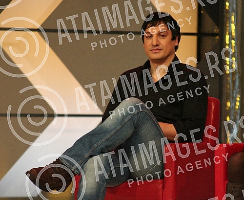 The beginning of the second season of the show Farm on Pink TV.
Pocetak druge sezone rijaliti soua Farma na televiziji Pink. The beginning of the second season of the show Farm on Pink TV.
Pocetak druge sezone rijaliti soua Farma na televiziji Pink.