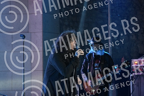 On the occasion of celebrating its 40th birthday, the legendary low rock band Kerber performed on the Summer Stage of the Niska Fortress. Povodom obelezavanja 40. rodjendana, legendarna niska rok grupa Kerber nastupiila je na Letnjoj pozornici Nisk