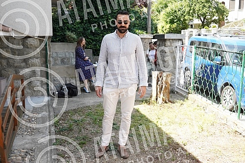 On the occasion of the beginning of the filming of the second season of the series 