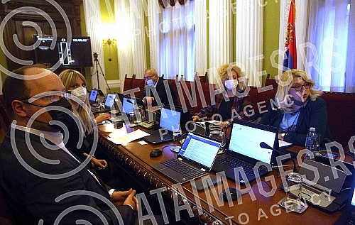 he session of the Committee on finance, republic budget and control was held in the House of the National assembly.Sednica Odbora za finansije, republicki budzet i kontrolu odzana je u Domu Narodne skupstine. 