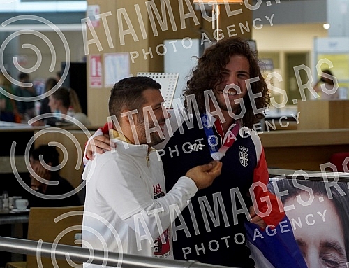 The representative of Serbia in wrestling, Zurab Datunashvili, the winner of the bronze Olympic medal at the Games in Tokyo, arrived in Serbia and on that occasion, a press conference was held at the Nikola Tesla Airport.Reprezentativac Srbije u rv