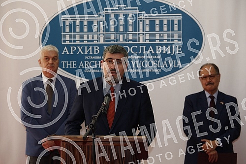 At the Archives of Yugoslavia, Nemanja Starovic and Mexican Ambassador Carlos Felix Corona opened th